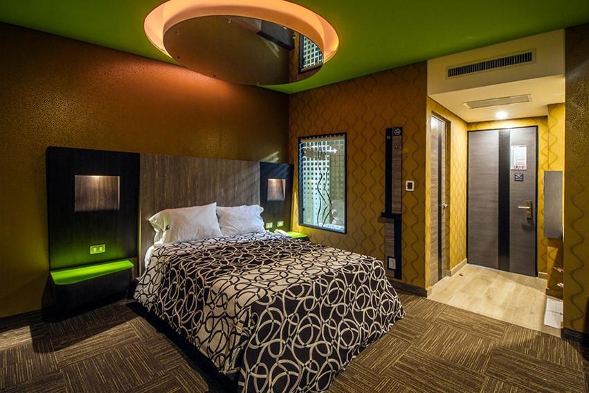 Queen Suite