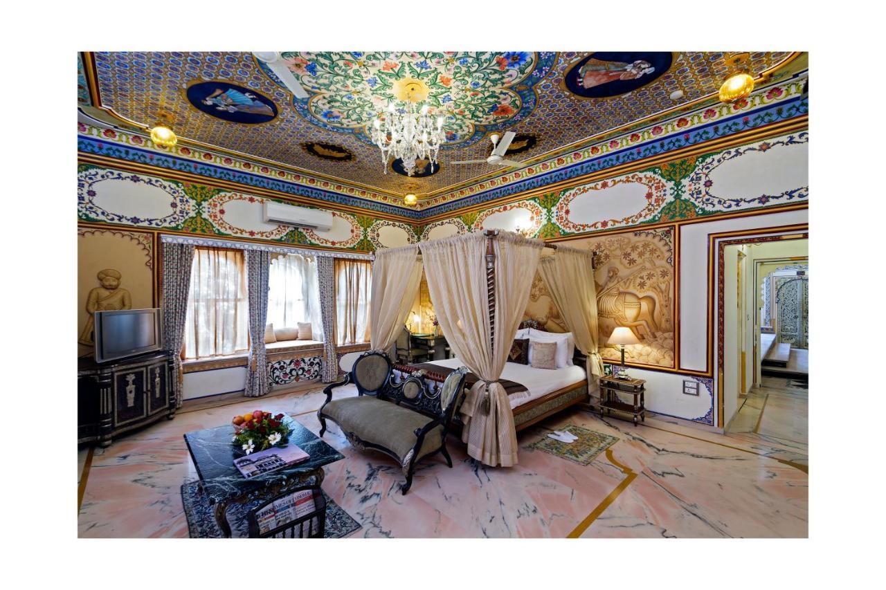 Royal Imperial Suite: Complimentary Hi Tea