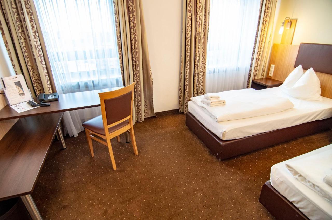 Double or Twin Room with Private Bathroom