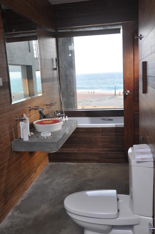 Deluxe Double Room with Balcony and Sea View