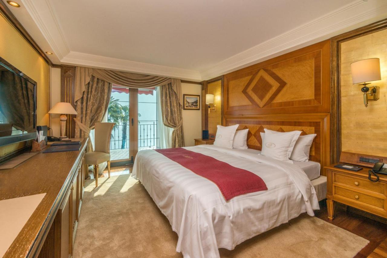 Presidential Suite with Lake View