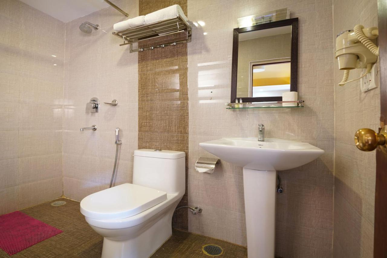 Deluxe Double or Twin Room with Balcony - Free Airport Pickup