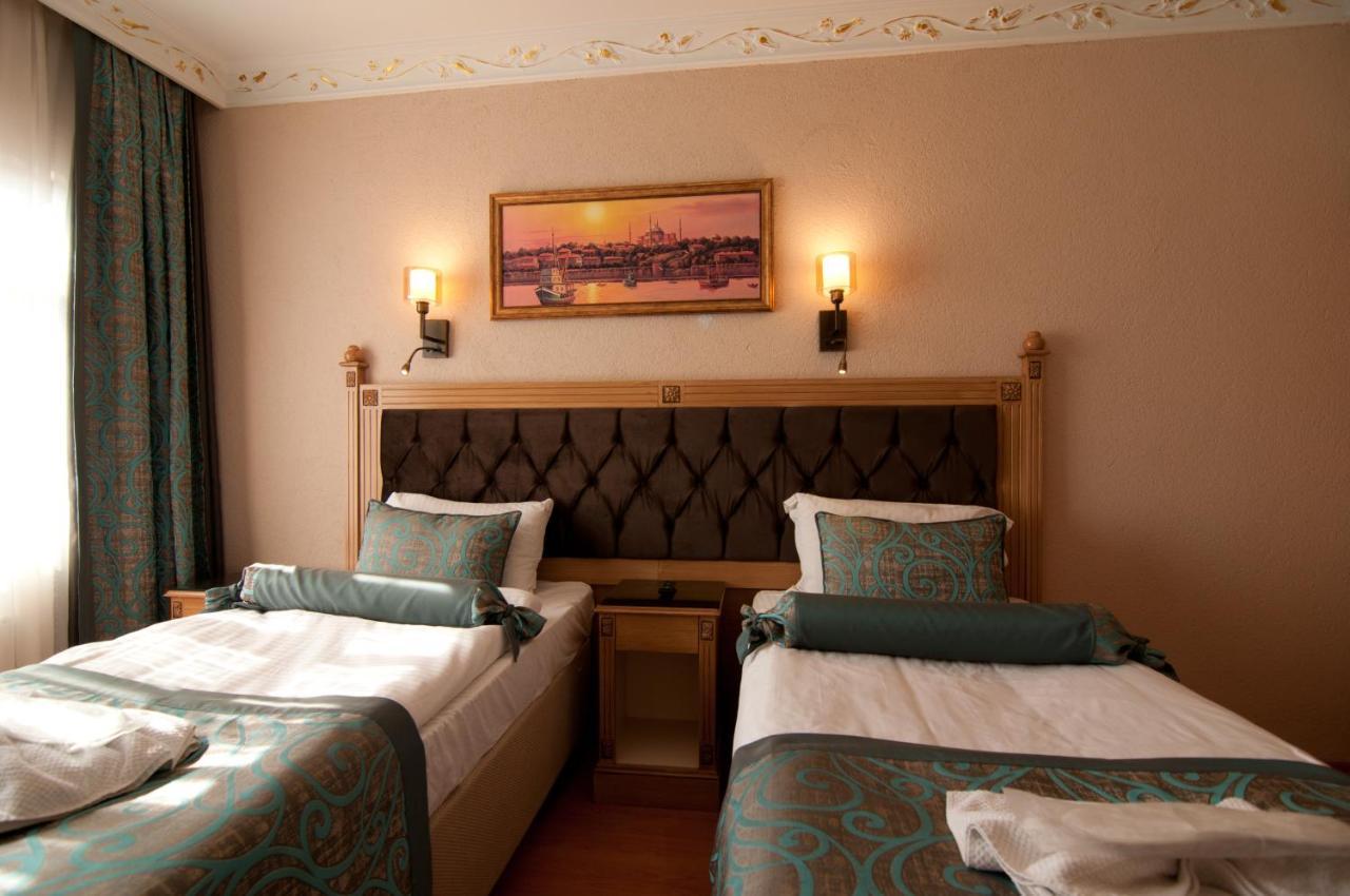 Standard Twin Room with Sea View