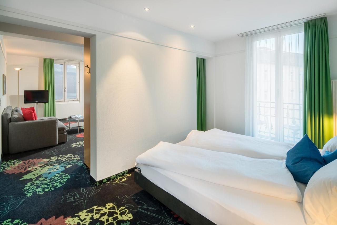 Junior Suite with Lake View