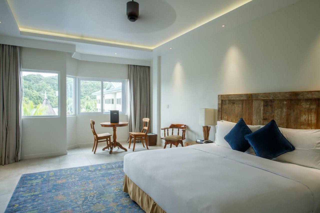 Standard Twin Room with Sea View