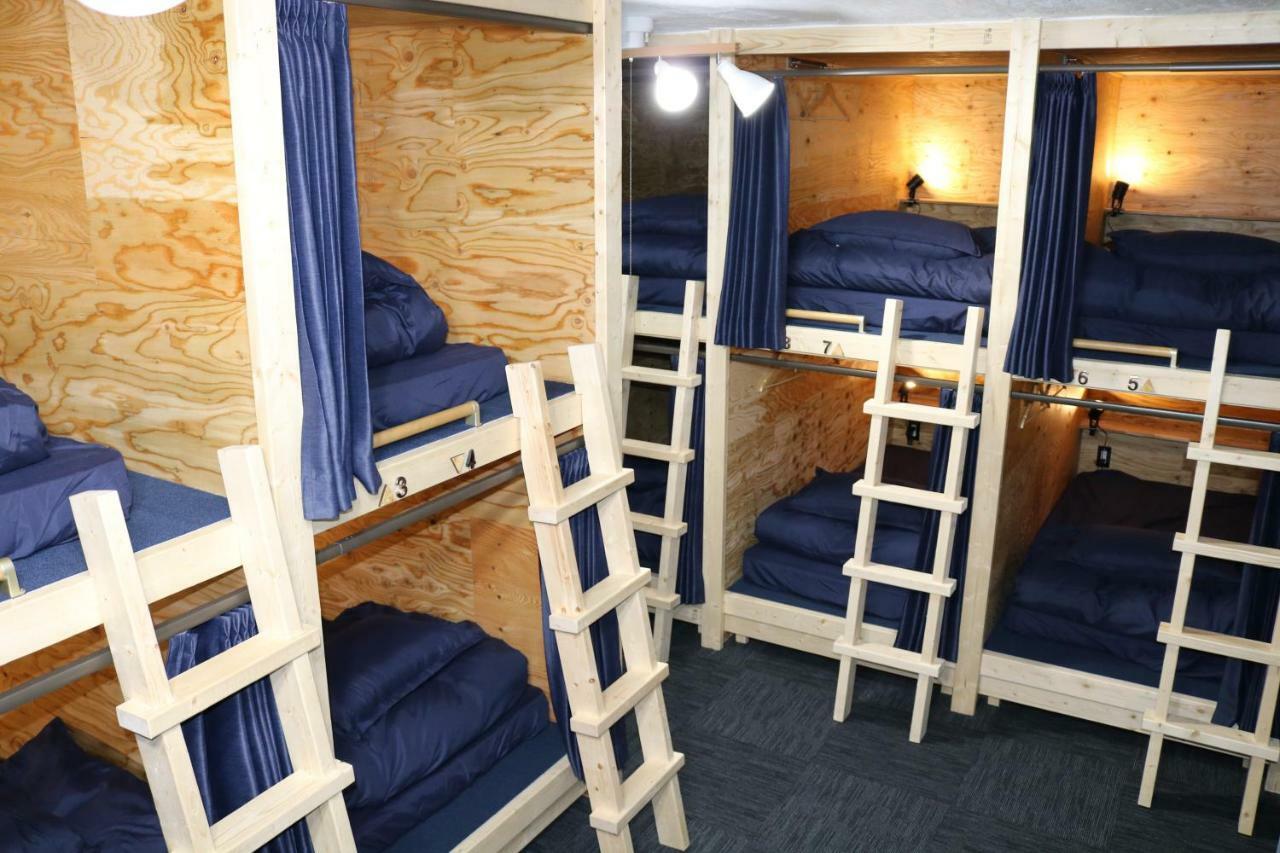 Bunk Bed in Mixed Dormitory Room