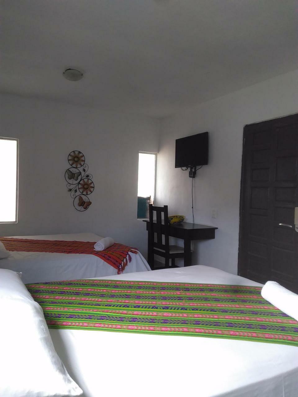 Small Studio,114581954:JPEG