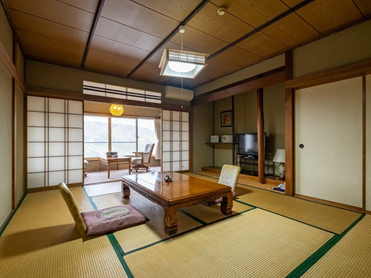 Limited to 2 Rooms - Top Floor Room - Panoramic View