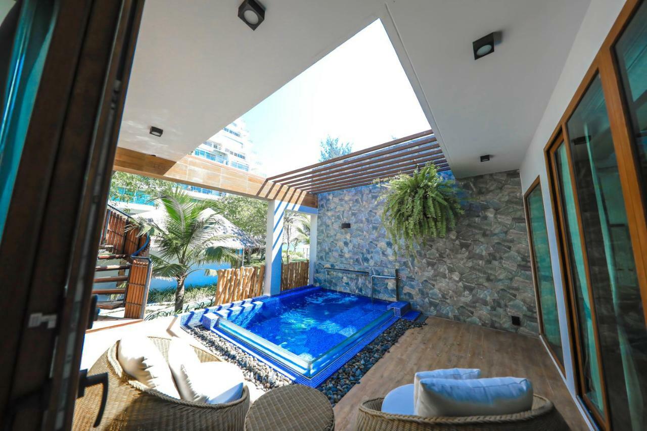 Suite with Private Pool