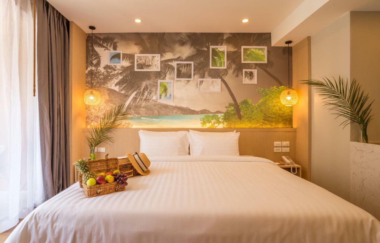 Deluxe Double or Twin Room with Sea View