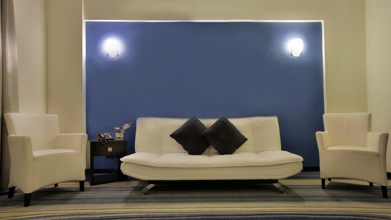 Deluxe Suite with Sea View