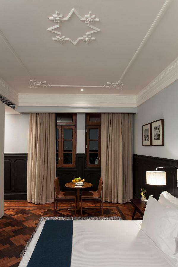 Deluxe King Room with Sea View