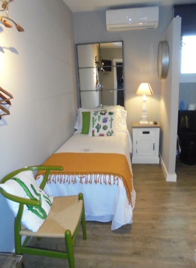 Single Room with Bathroom