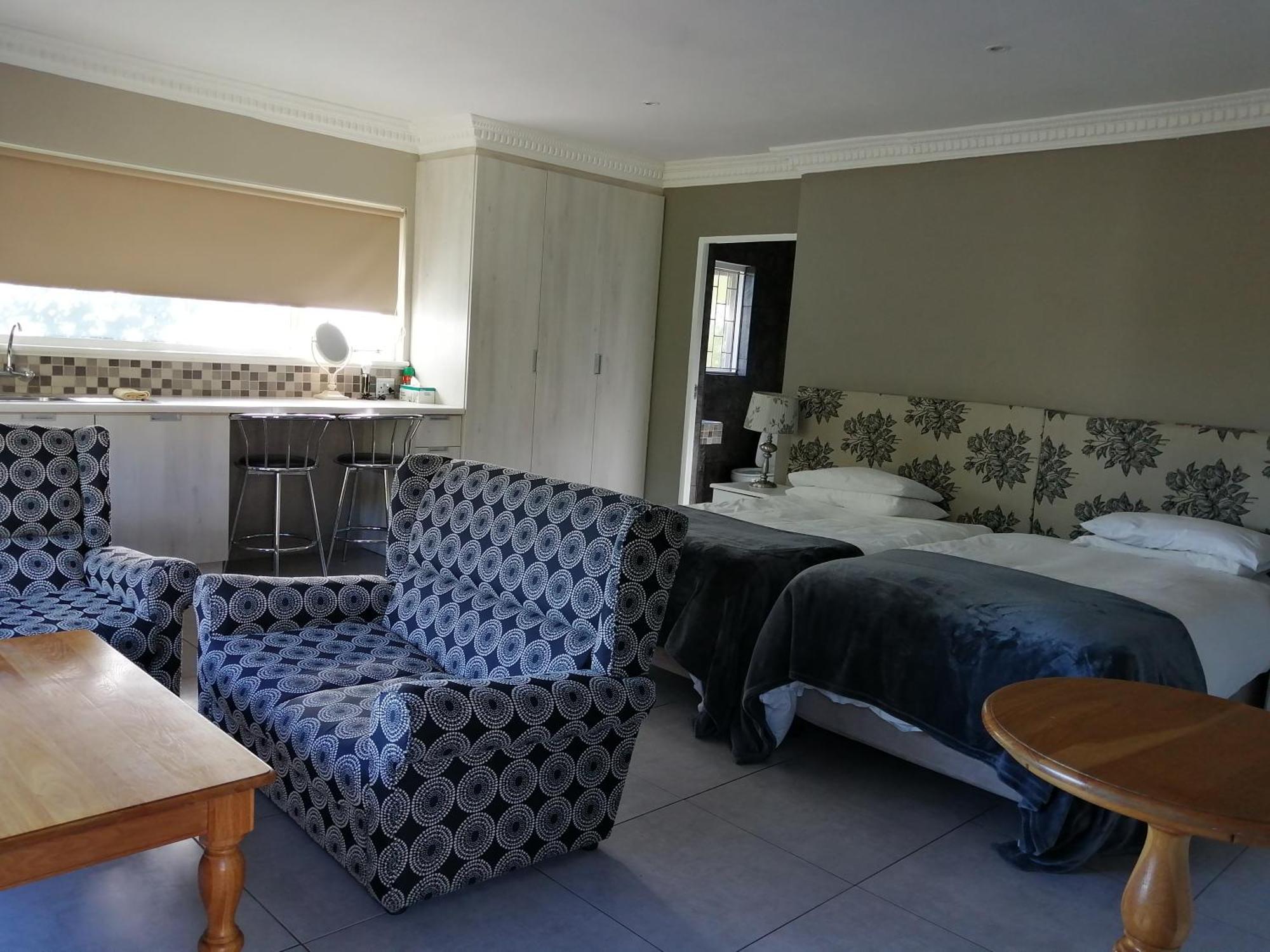 Double or Twin Room with Sea View