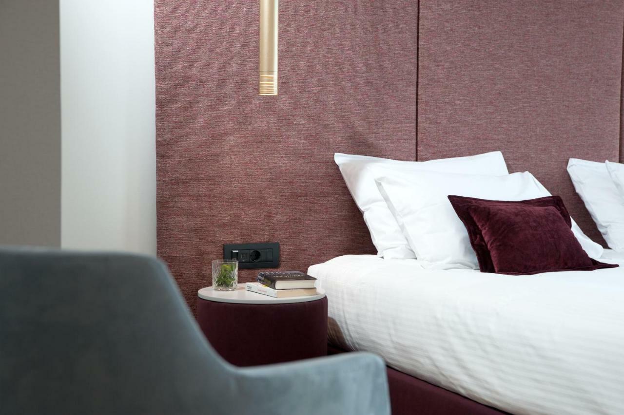 Deluxe Double or Twin Room with Acropolis View