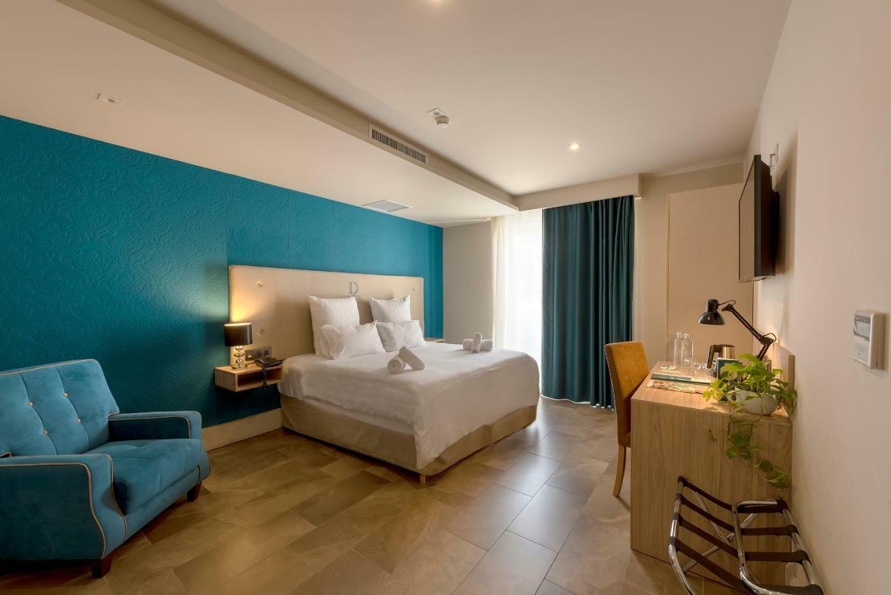 Deluxe Double or Twin Room with Balcony