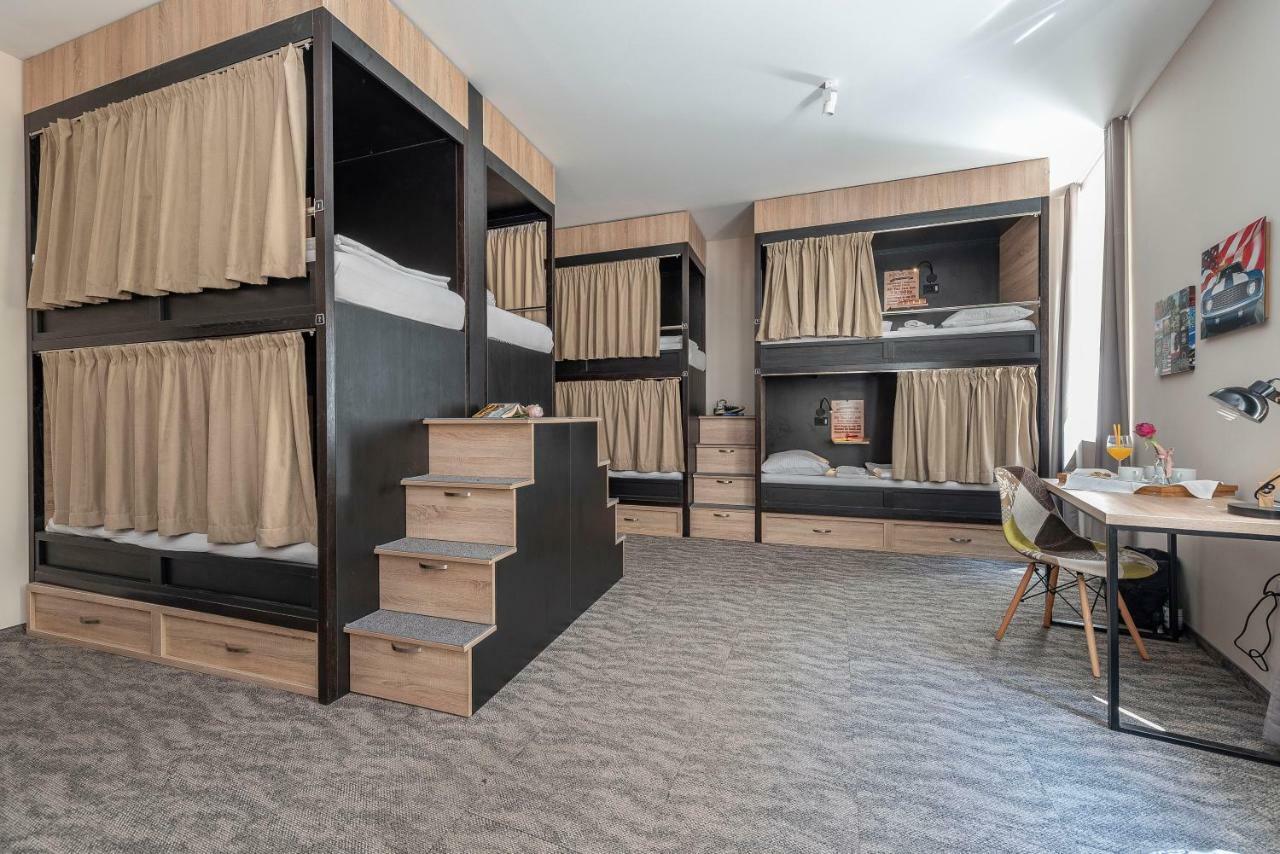 Bed in 8-Bed Mixed Dormitory Room