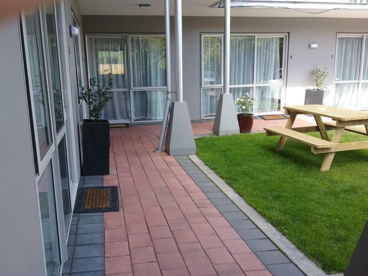 Two-Bedroom Apartment with Spa Bath