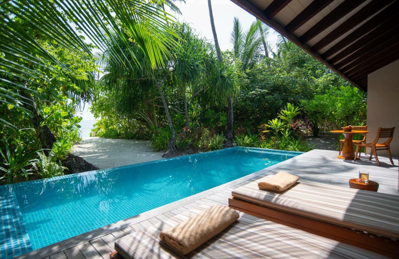 Sunset Deluxe Beach Pool Villa