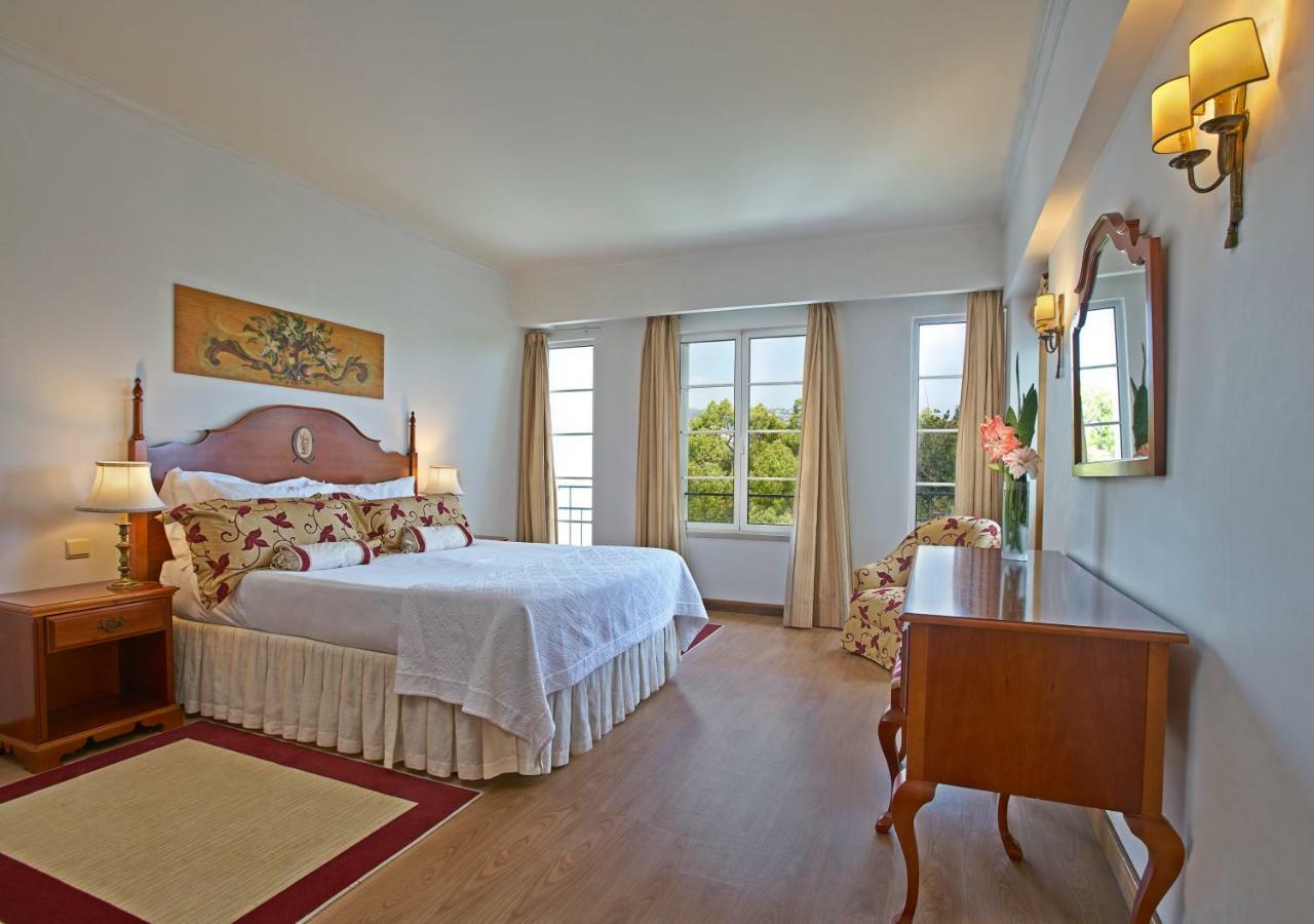 Superior Suite with Garden view and balcony
