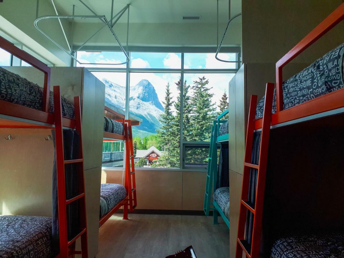 Bed in 8-Bed Mixed Dormitory Room