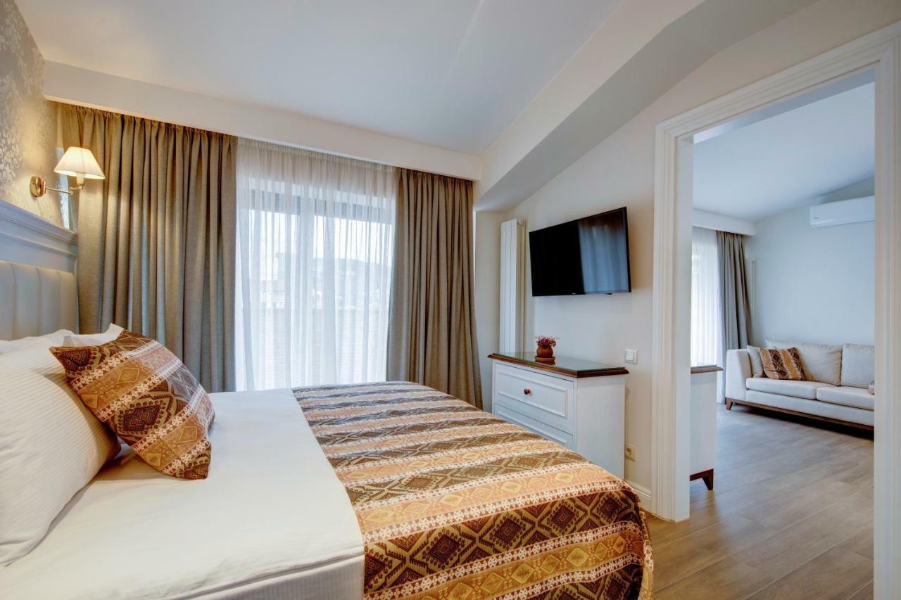 Suite with Balcony