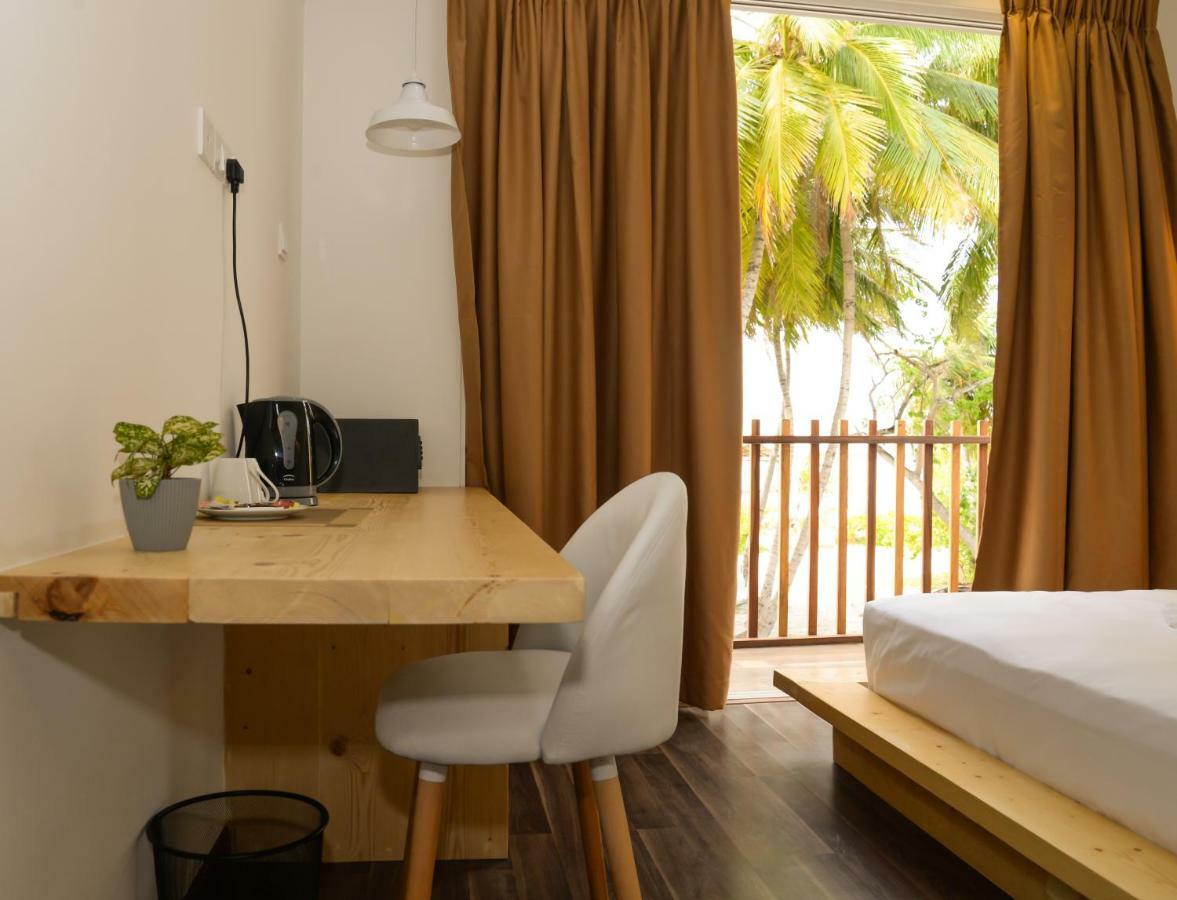 Deluxe Double Room with Balcony and Sea View