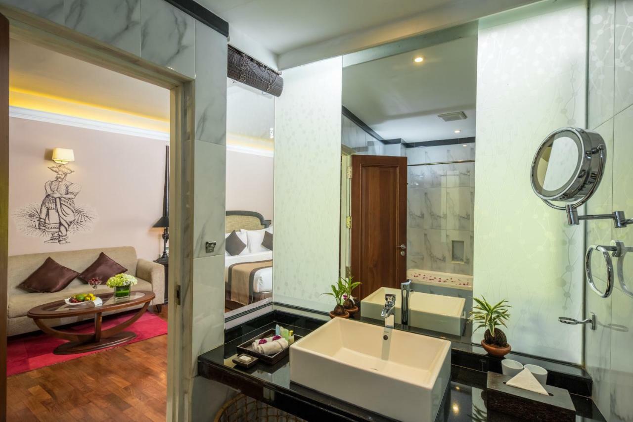 Super Deluxe Room