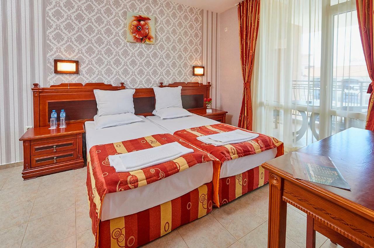 One-Bedroom Apartment (2 Adults + 2 Children)