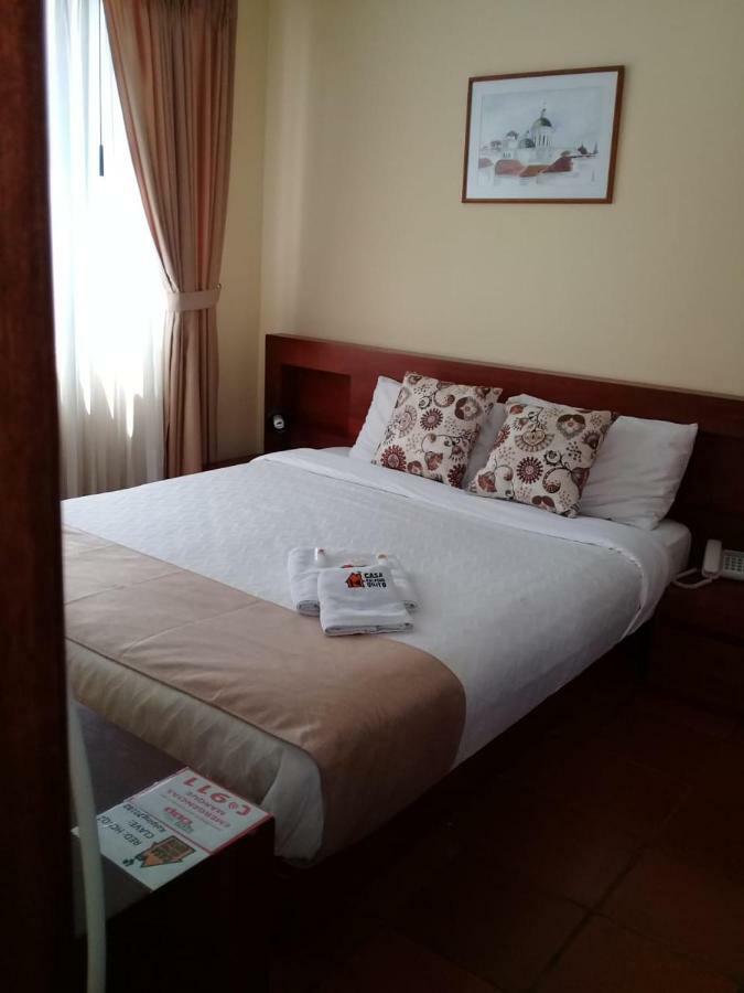 Standard Queen Room