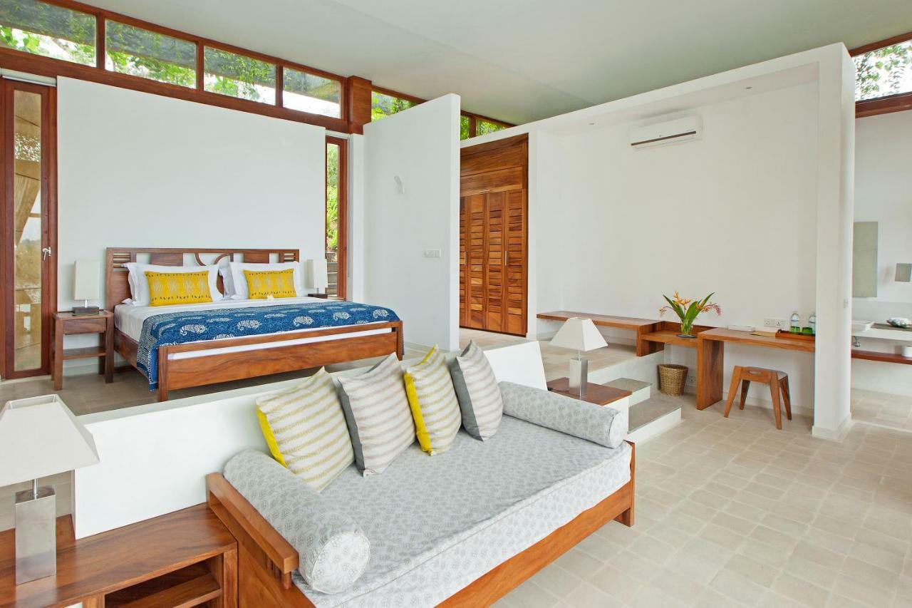 Lake Villa with Pool