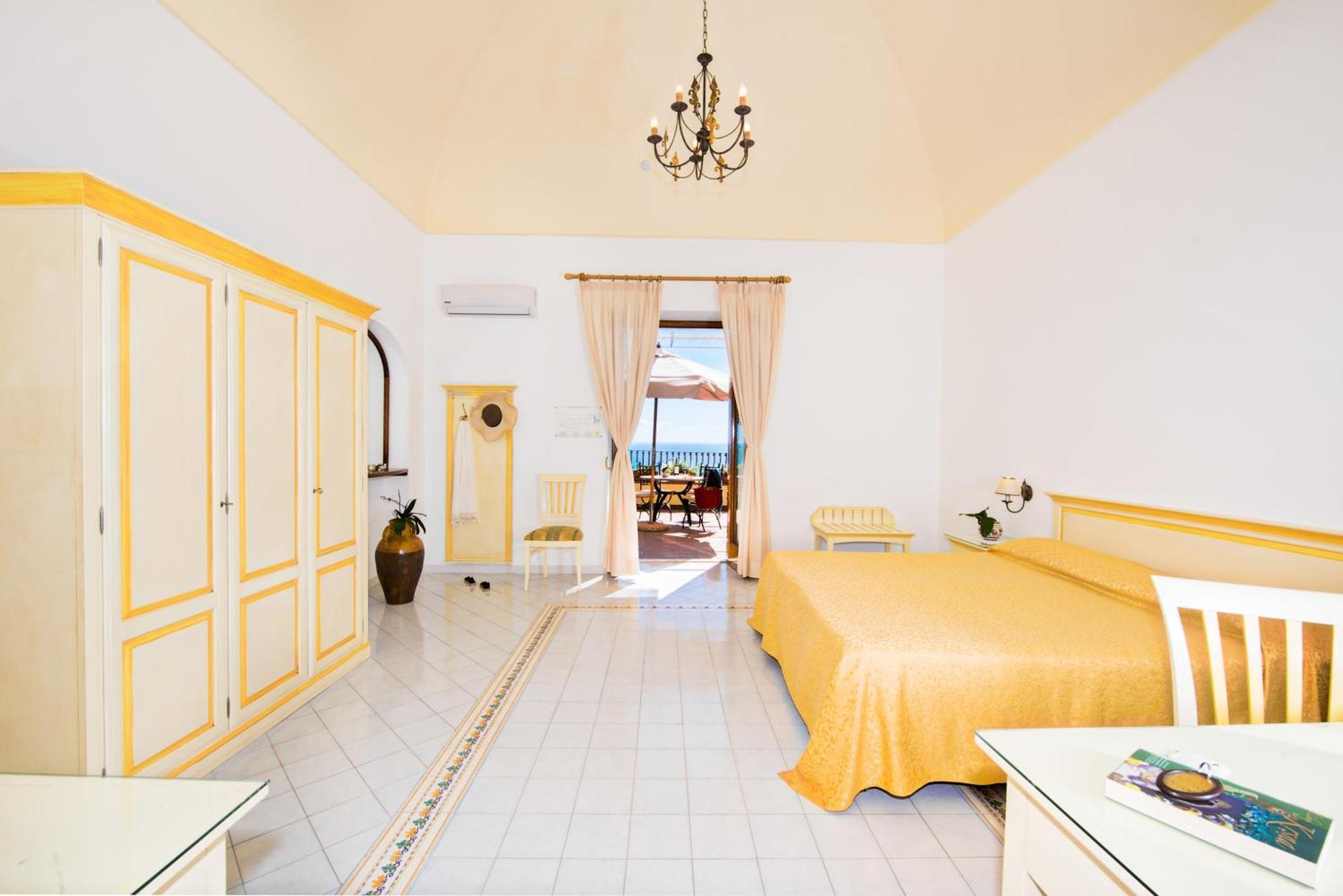 Superior Double or Twin Room with Terrace