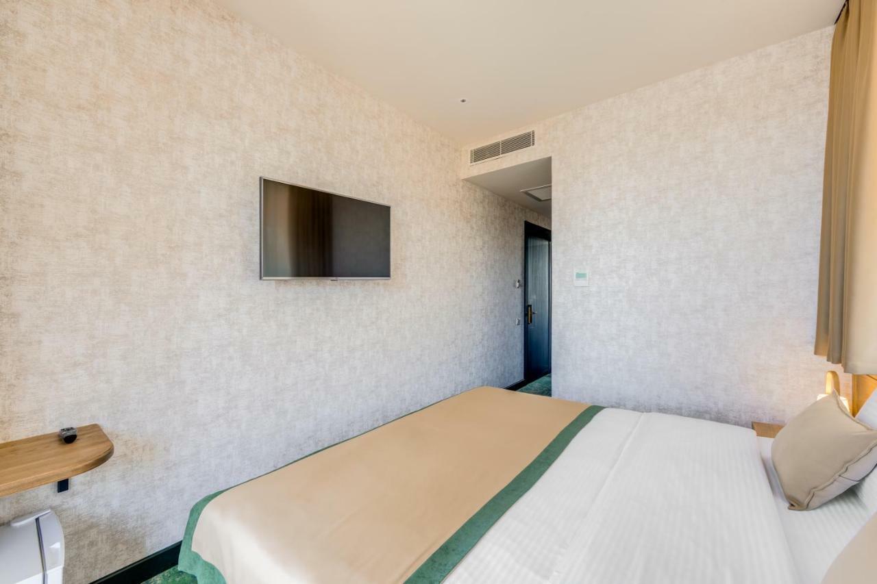 Economy Single Room