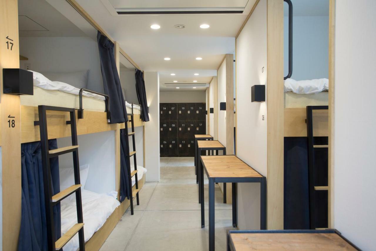 Bunk Bed in Mixed Dormitory Room (18 Adults)