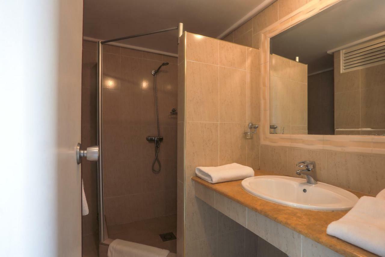 Triple Room with Sea View