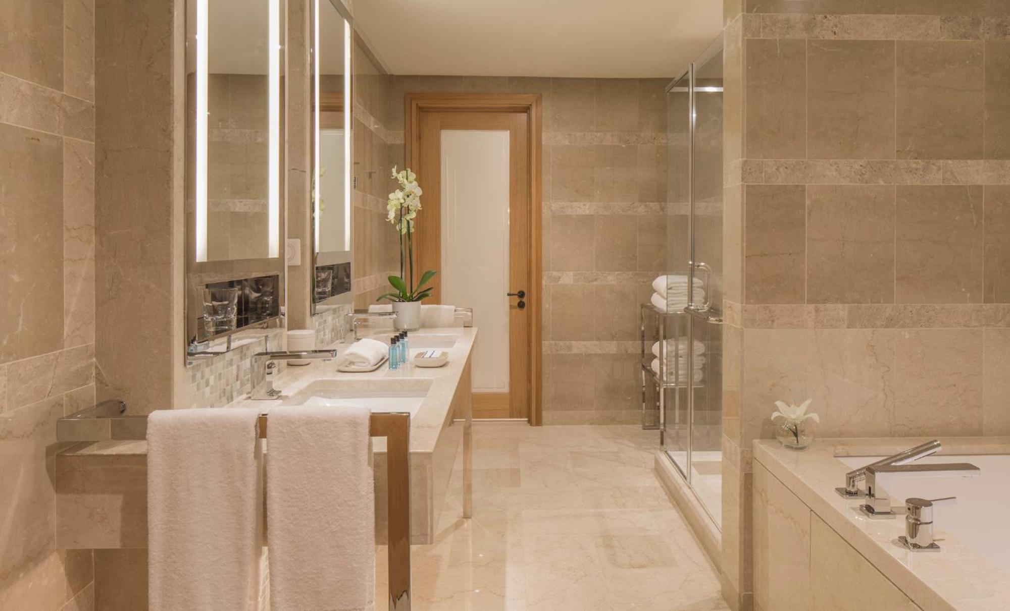 Executive King Suite