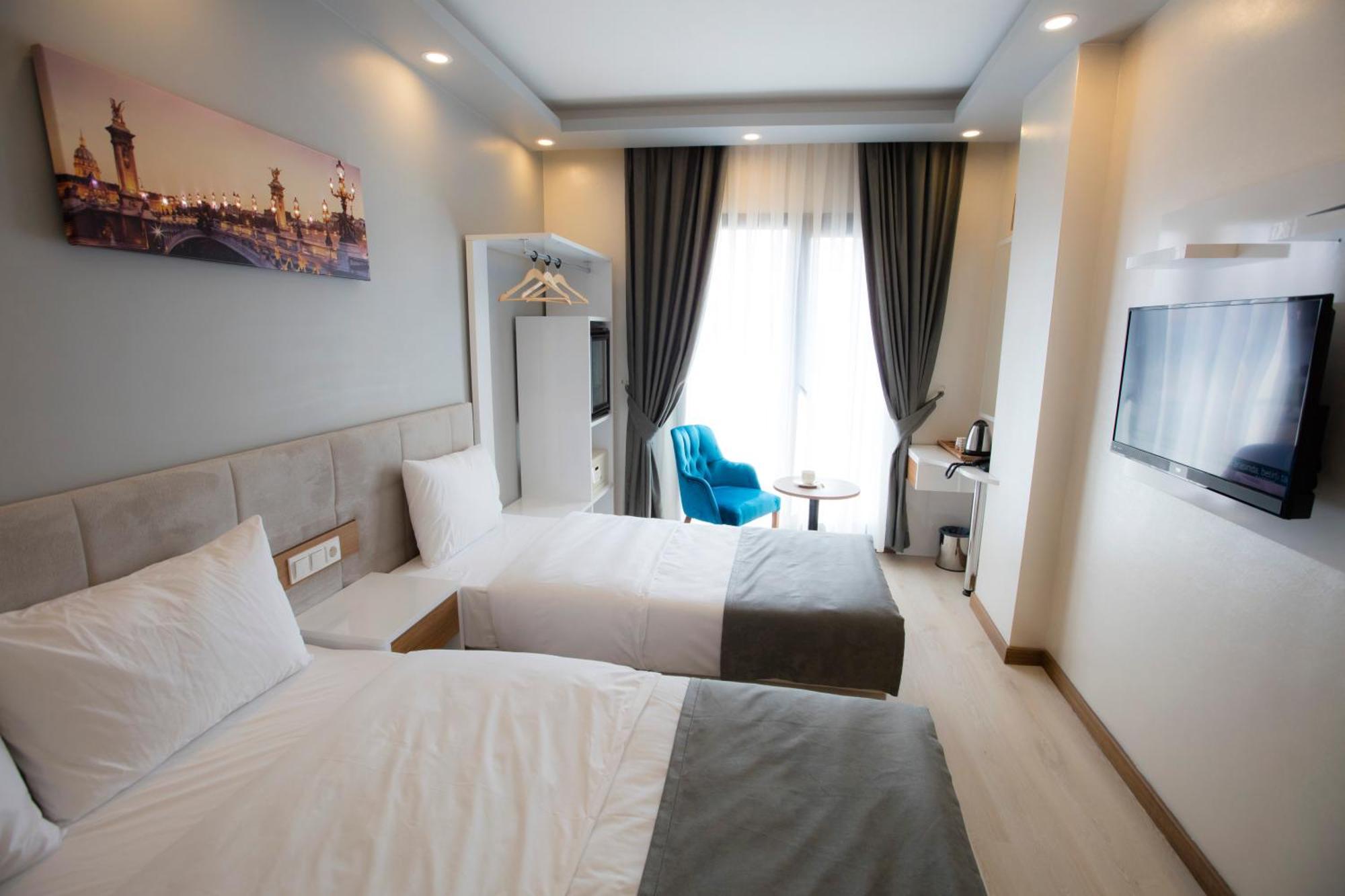 Deluxe Double or Twin Room