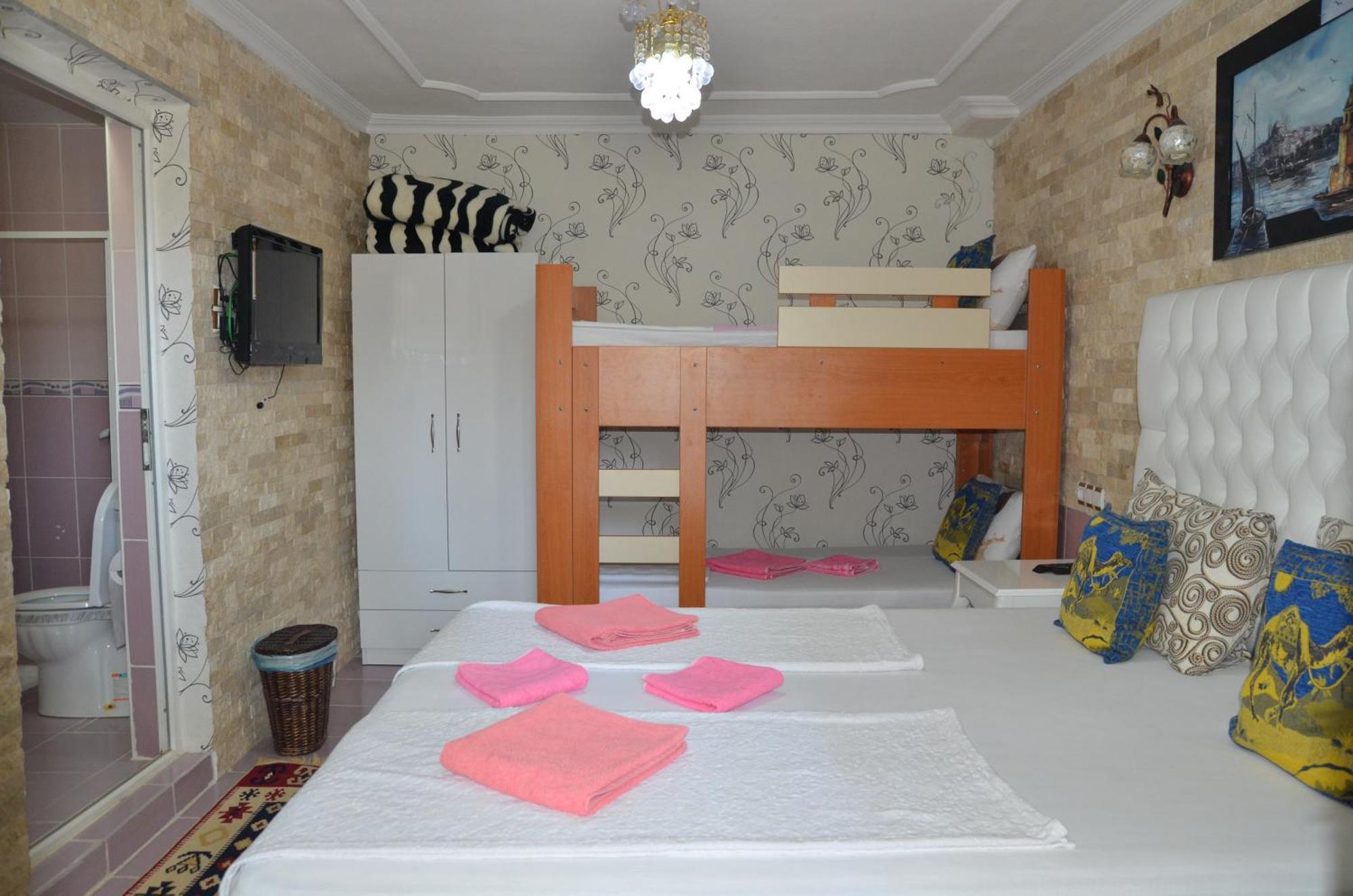 Quadruple Room with Garden View