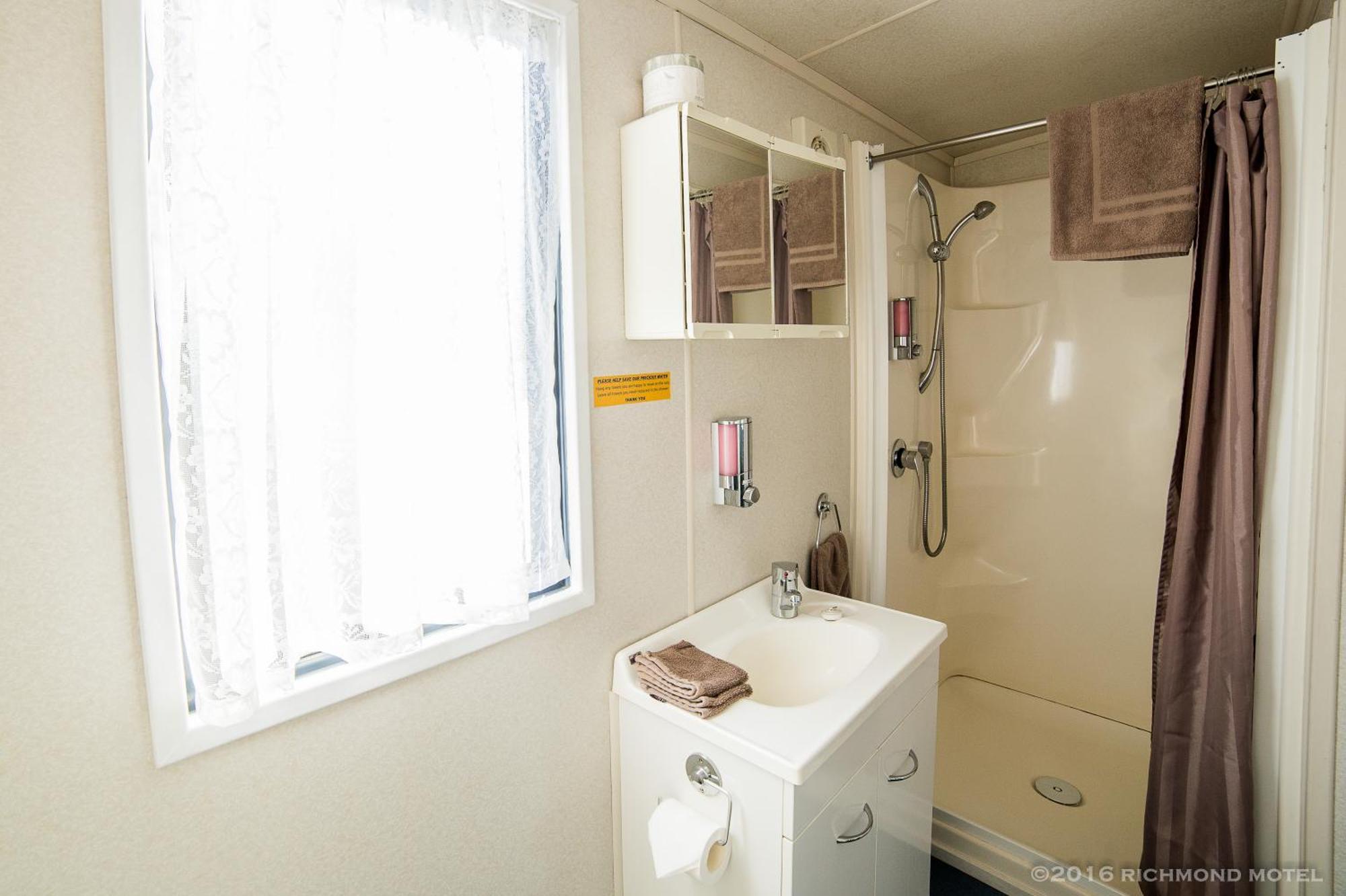 Ensuite Cabin