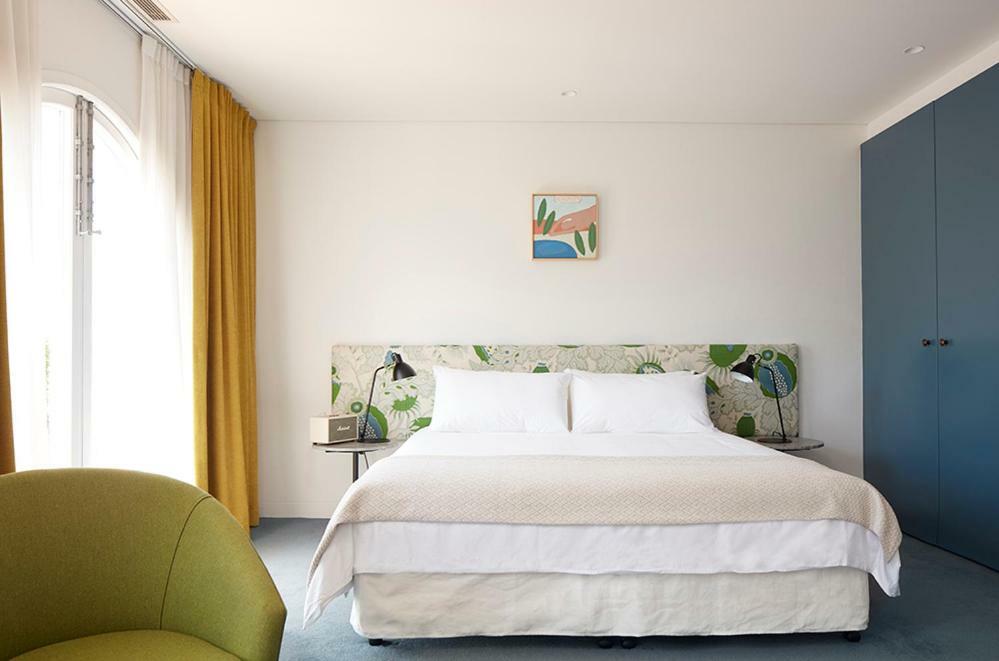 King Room with Side View