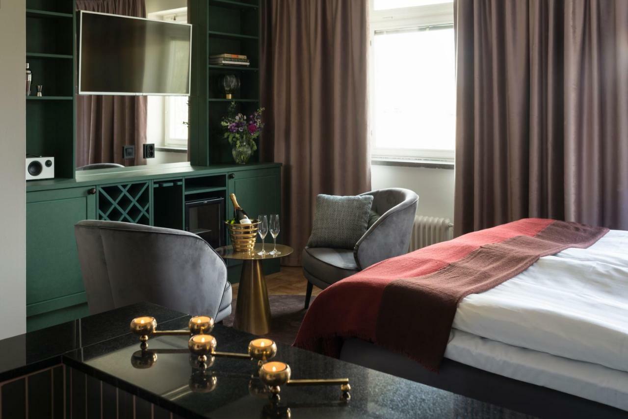 Junior Suite (Room located 492 ft from the castle)