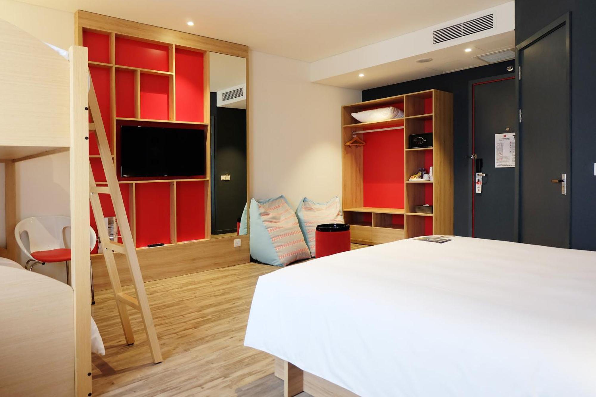 Family Room - Complimentary Round-trip Transfer to International Terminal upon request