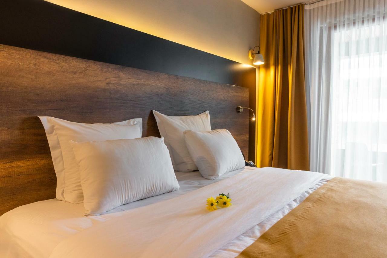 Executive Suite with River View