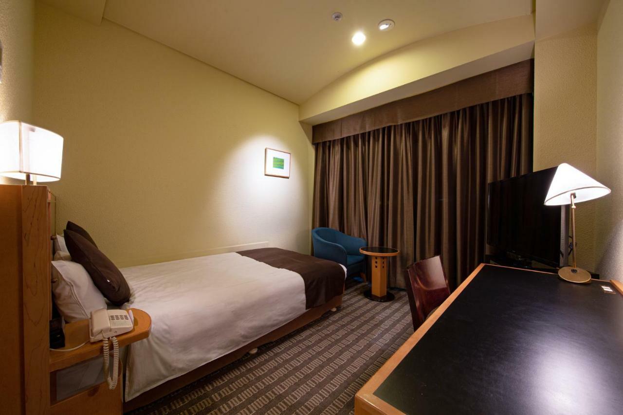 Premium Single Room - Non-Smoking