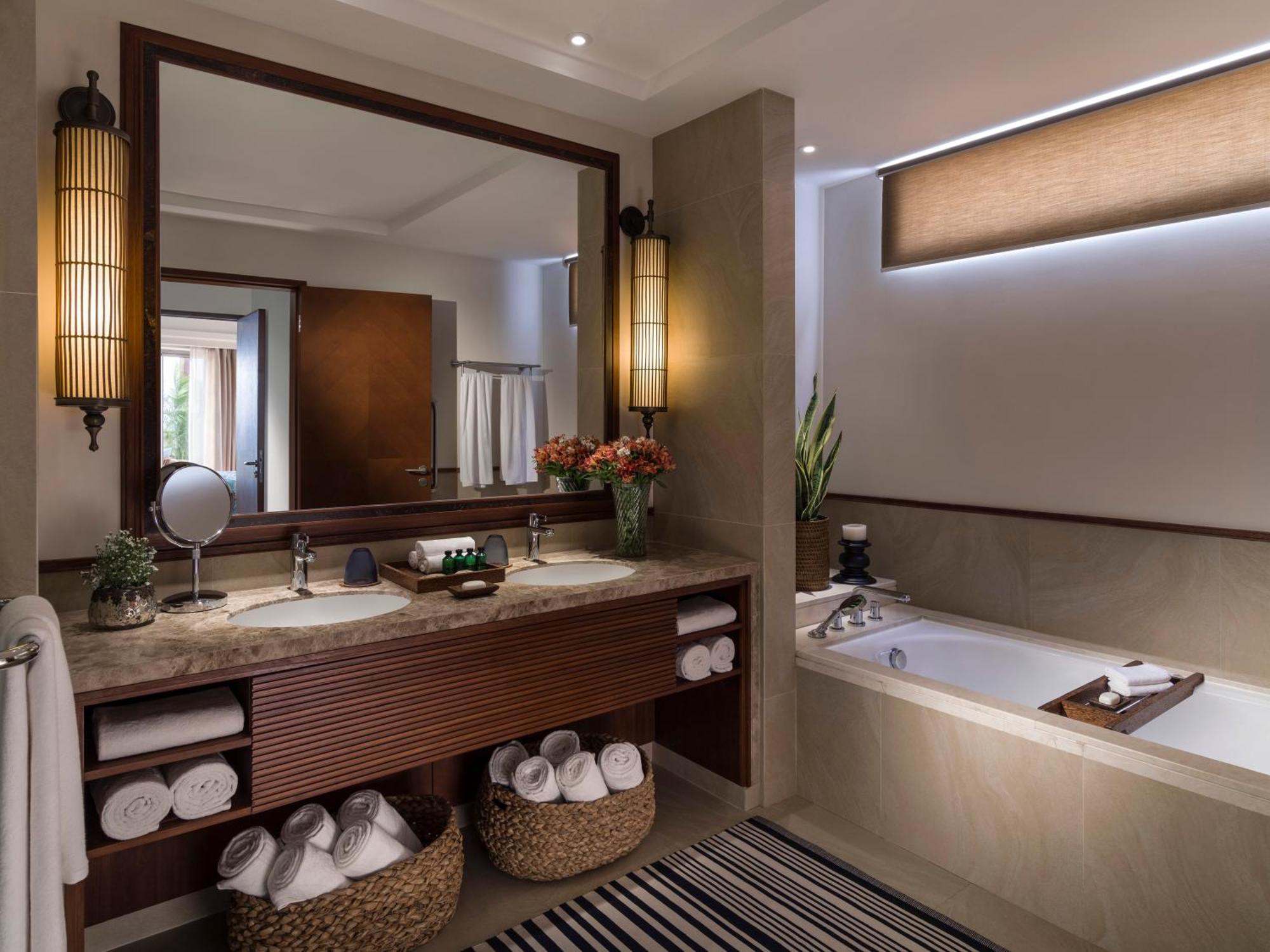 Premier Ocean Suite