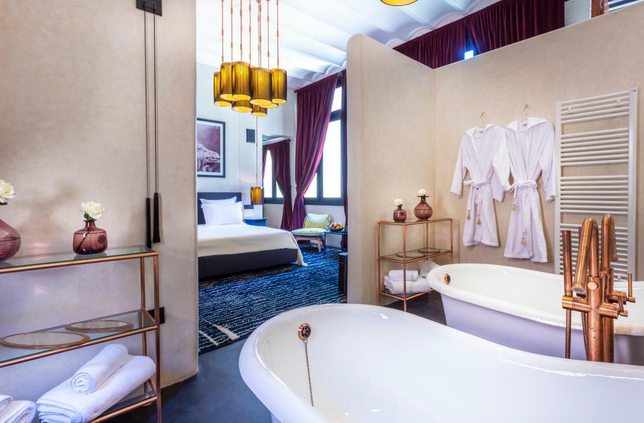 Superior King Suite