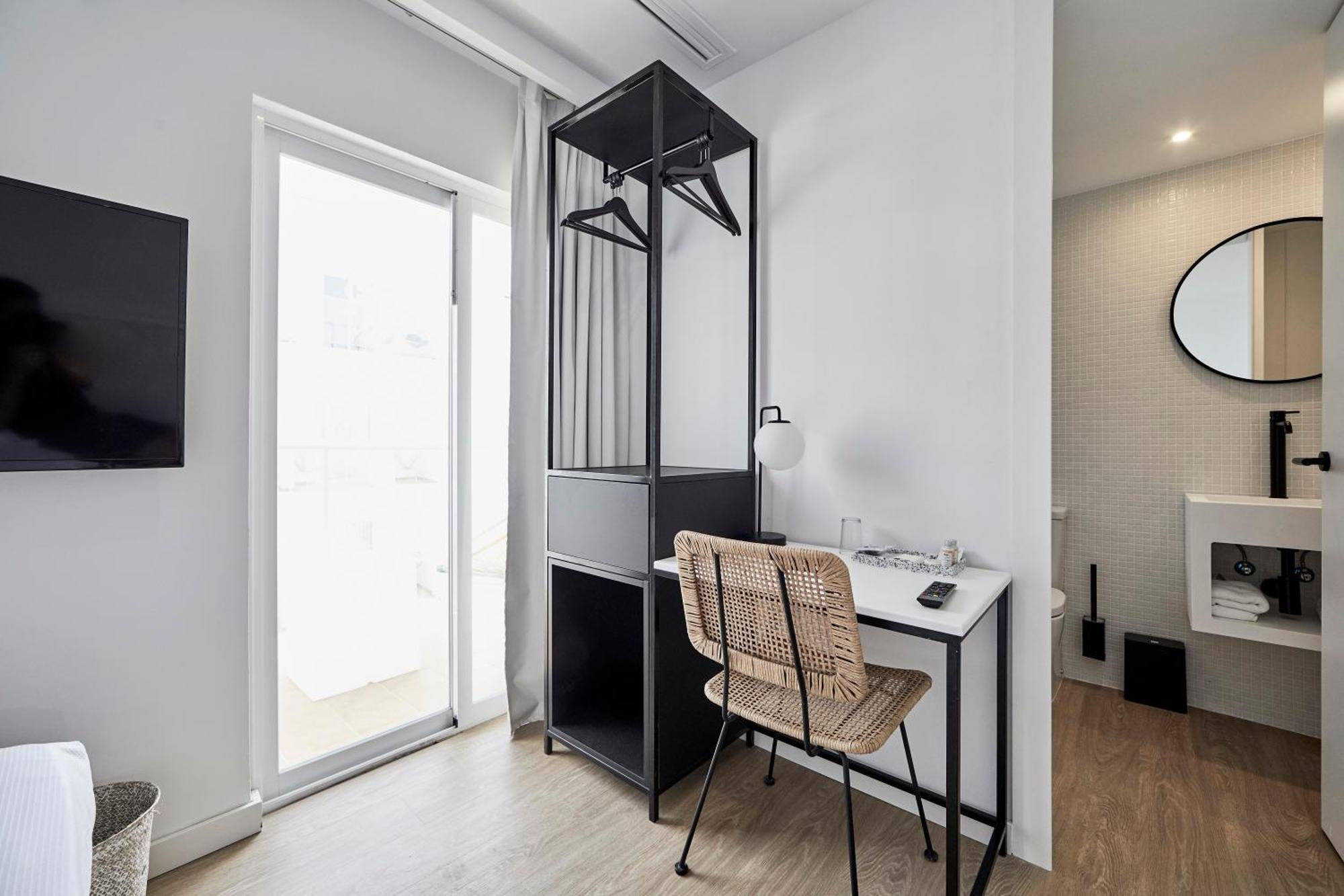 Single Room with Balcony