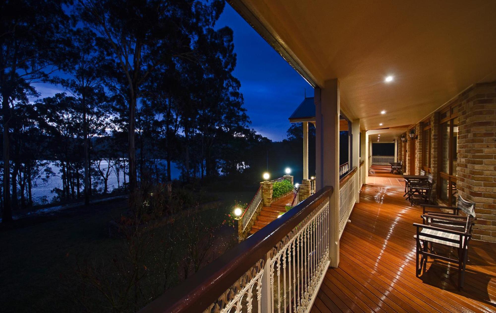 Deluxe Suite with Balcony
