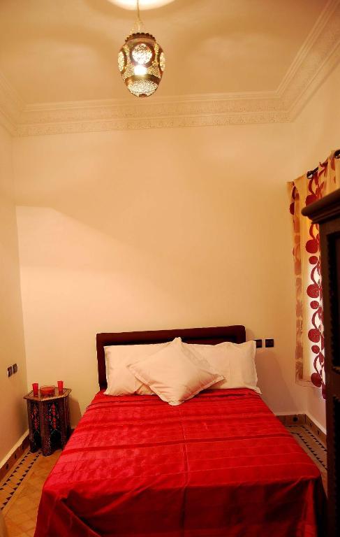 Single Room with Private Bathroom