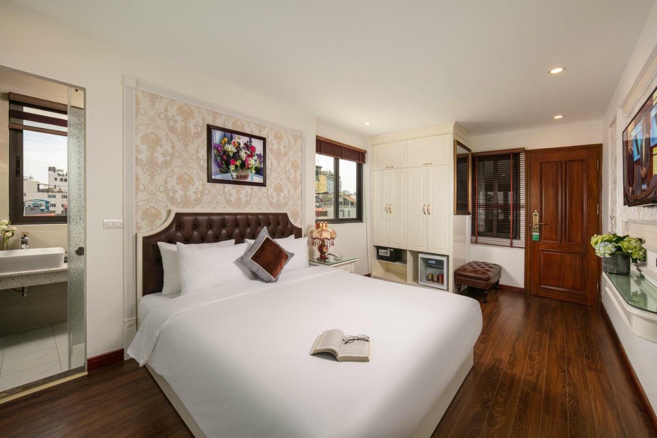 Double Suite with King Bed